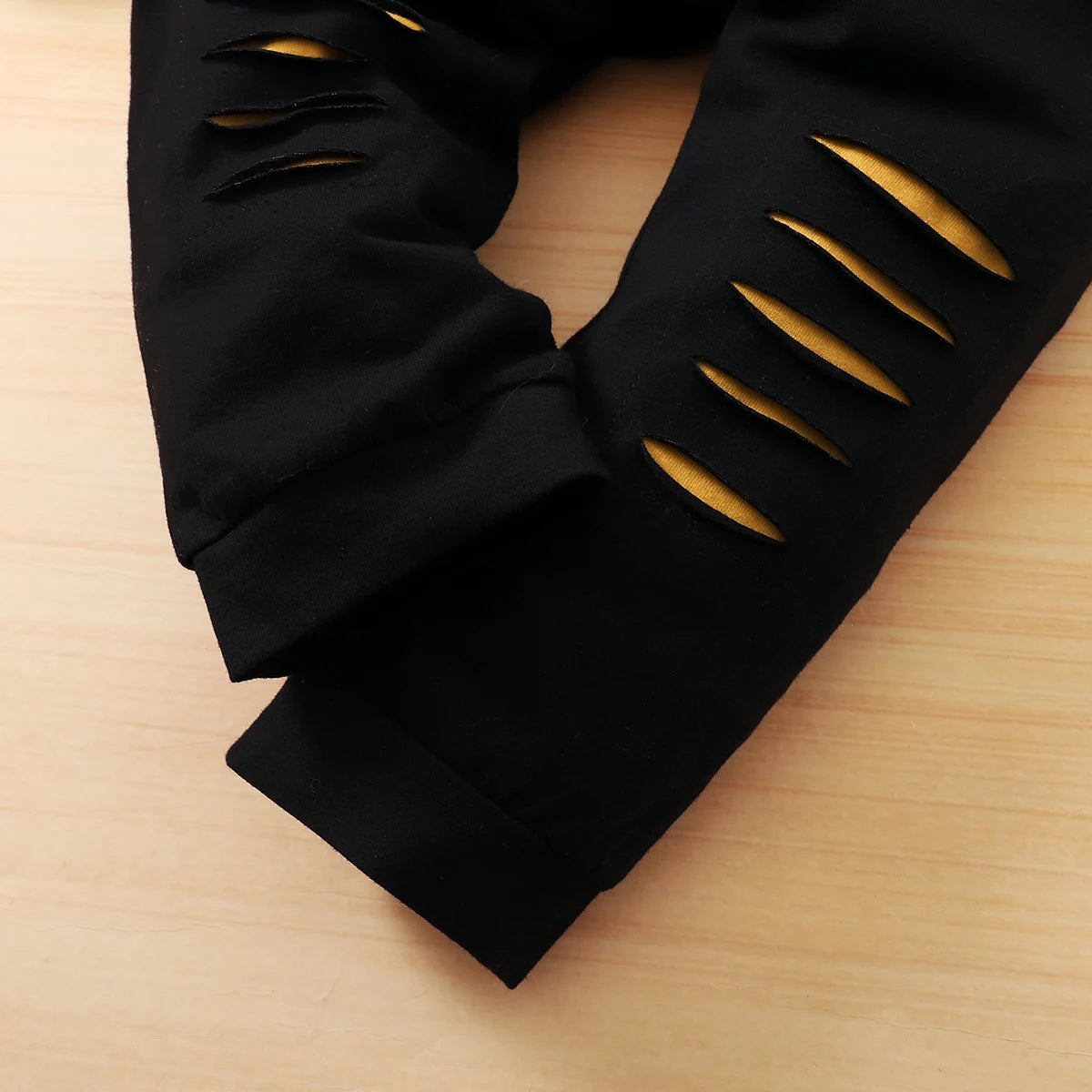 2PCS Baby Boy Letter Print Outfit – Long Sleeve Top and Pants Set for Spring Wear