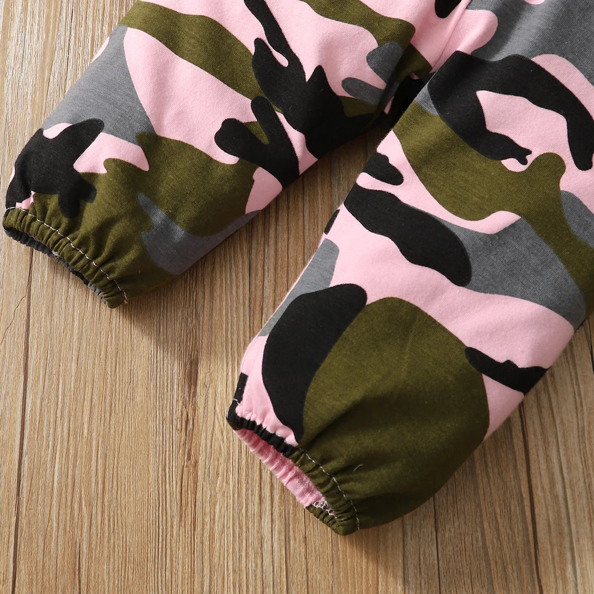 3PCS Camouflage Baby Girl Outfit with Bodysuit, Pants & Headband – 0–18 Months