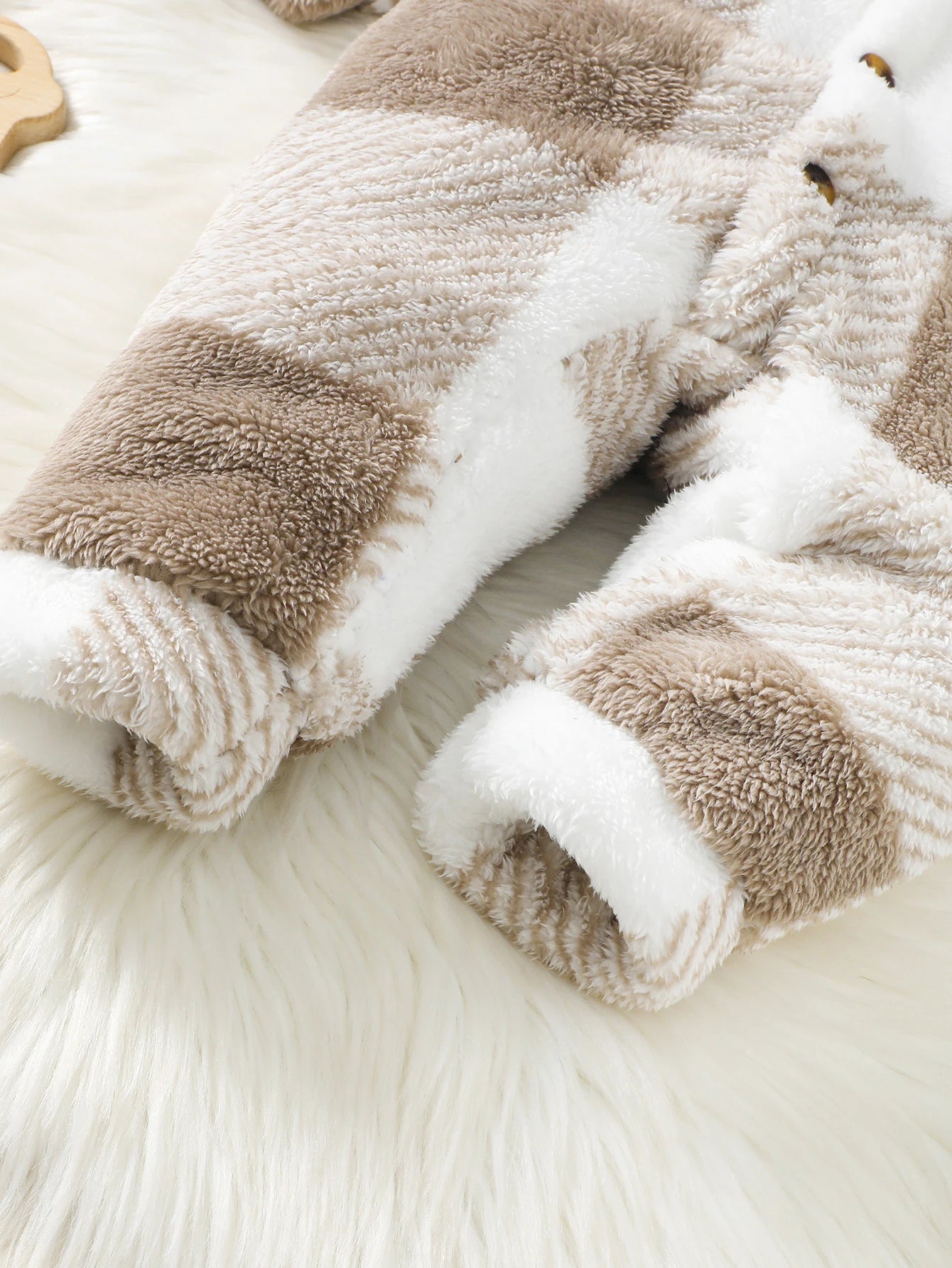 Baby Plaid Hooded Romper – Warm Winter Jumpsuit for Boys & Girls (3–24 Months)