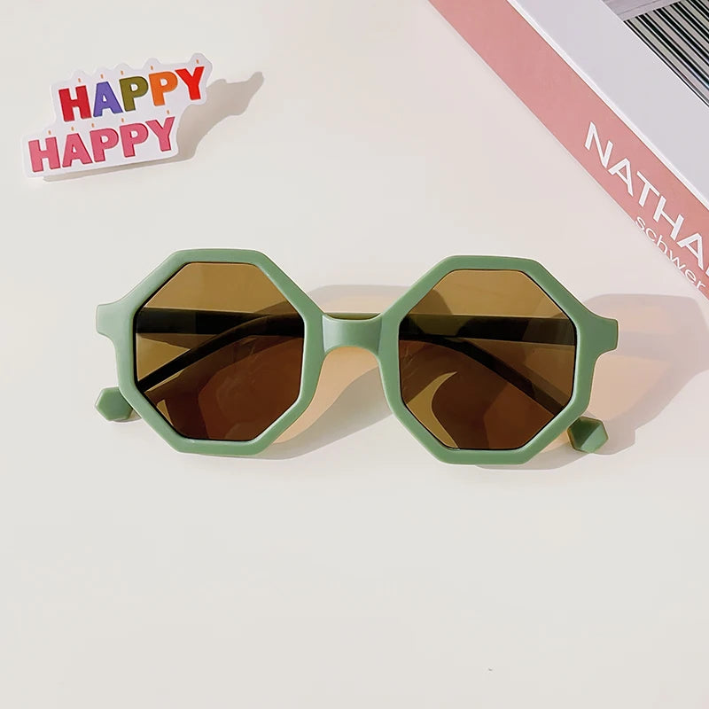 Children’s Vintage Round UV400 Sunglasses – Frosted Acrylic Sun Protection