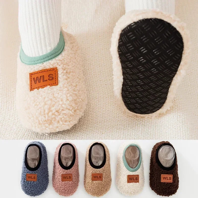 Winter Warm Baby Slippers – Soft Plush Indoor Floor Shoes with Anti-slip Sole for Toddlers