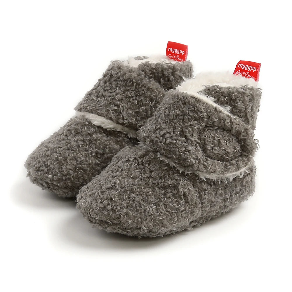 Infant Cozy Fleece Booties – Winter Stay-On Non-Slip Crib Shoes for Baby Boys & Girls