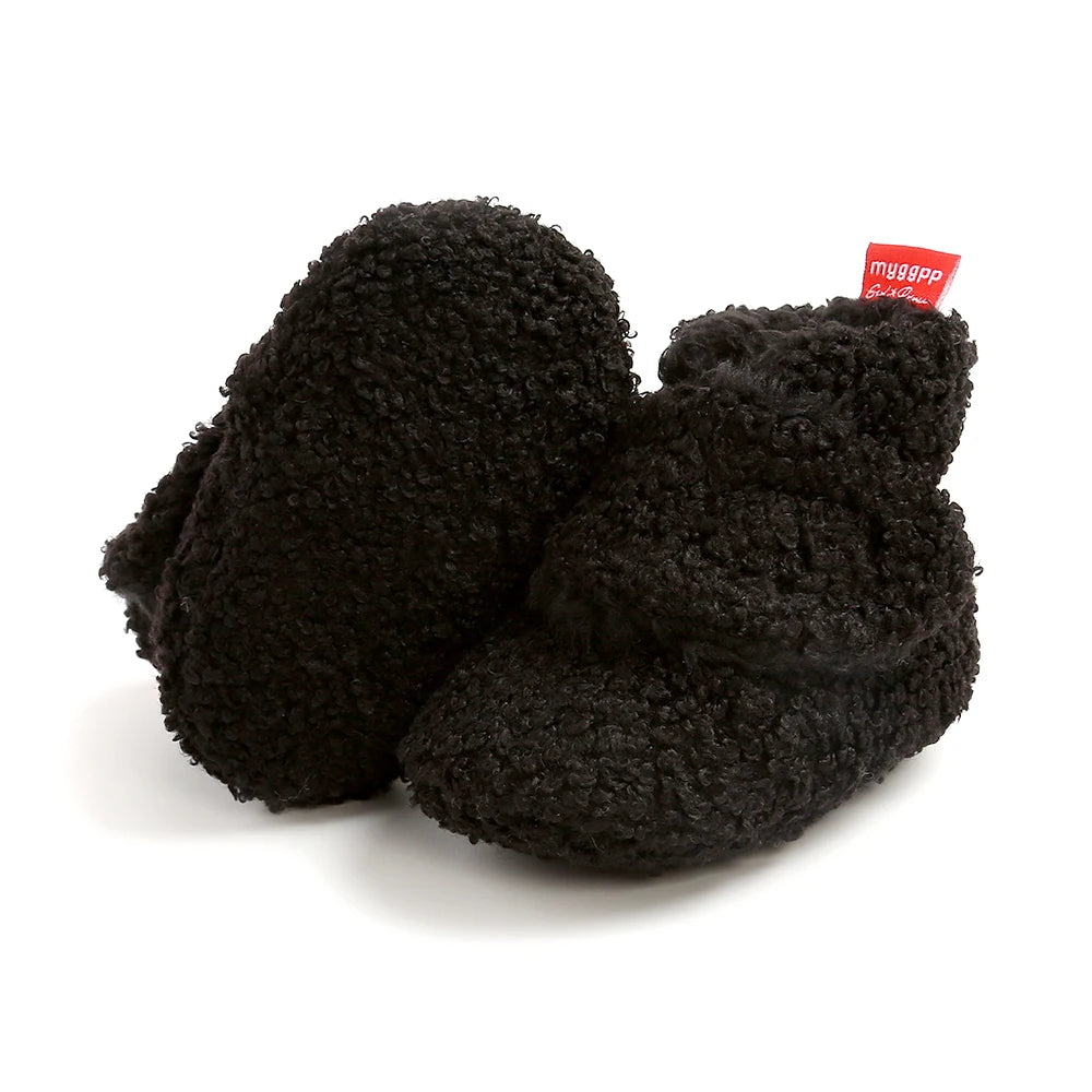Infant Cozy Fleece Booties – Winter Stay-On Non-Slip Crib Shoes for Baby Boys & Girls