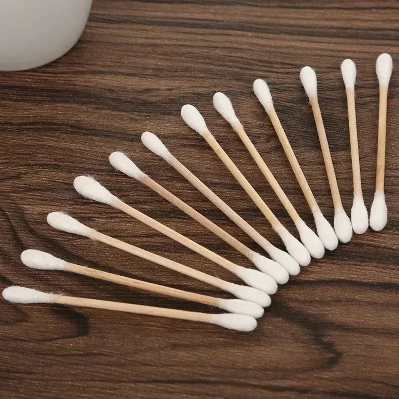 500Pcs Baby Double-Ended Cotton Swabs – Wooden Stick Ear & Skin Cleaning Tools (5 Packs)