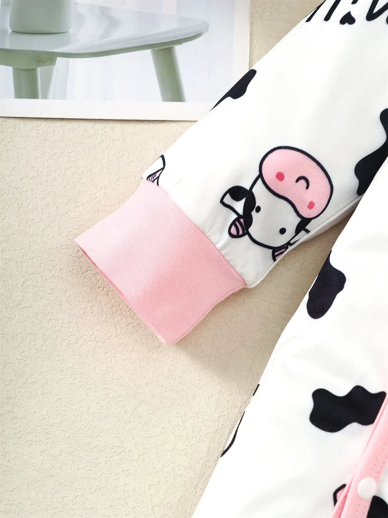 2PCS Cow Print Baby Girl Romper with Headband – 0–18 Months