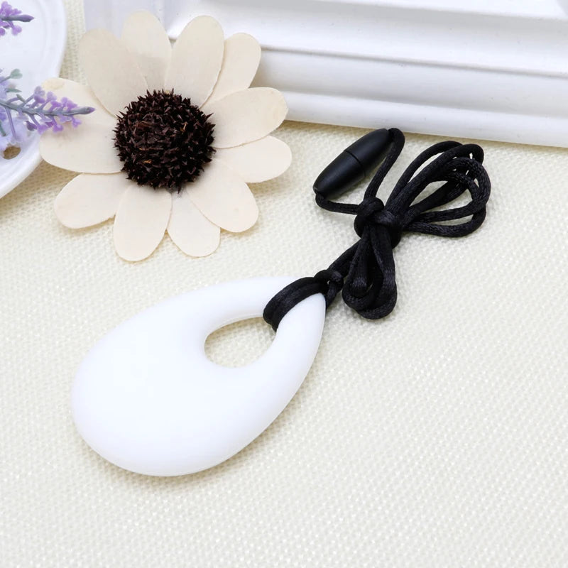 Sensory Chew Necklace for Teething Relief and Calming Support