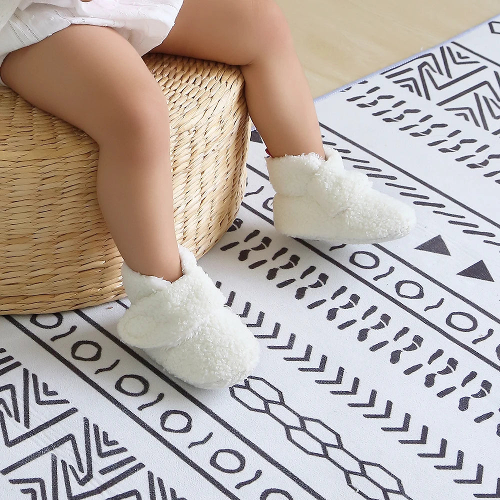 Infant Cozy Fleece Booties – Winter Stay-On Non-Slip Crib Shoes for Baby Boys & Girls