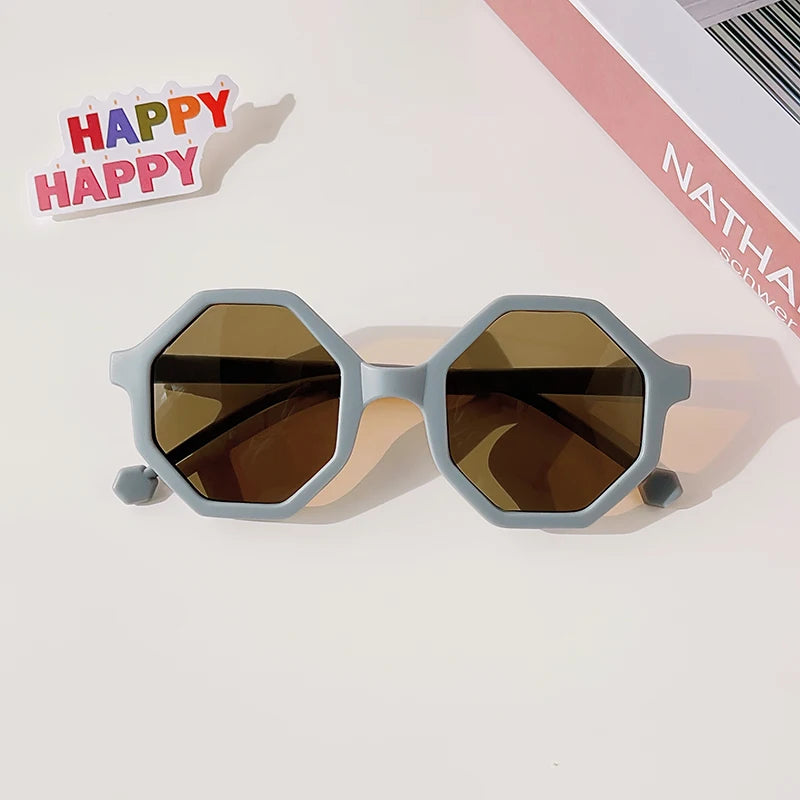 Children’s Vintage Round UV400 Sunglasses – Frosted Acrylic Sun Protection