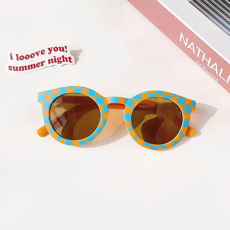 Children’s Vintage Round UV400 Sunglasses – Frosted Acrylic Sun Protection