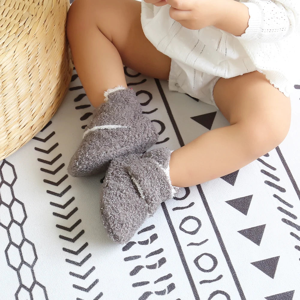 Infant Cozy Fleece Booties – Winter Stay-On Non-Slip Crib Shoes for Baby Boys & Girls