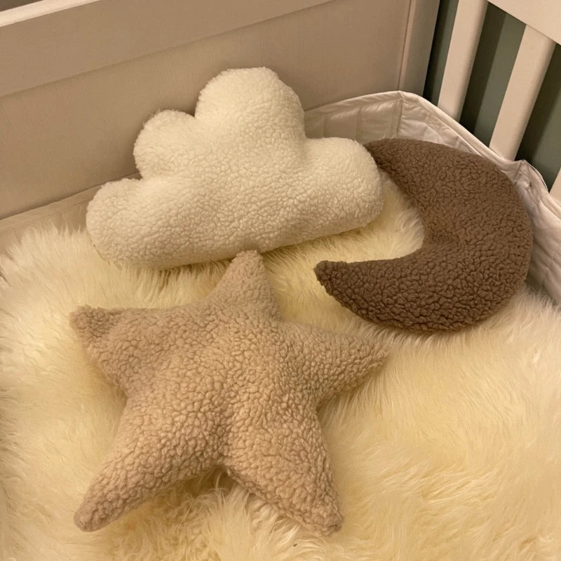 Moon-Shaped Baby Posing Pillow – Soft Plush Newborn Photography Prop for 0–12 Months