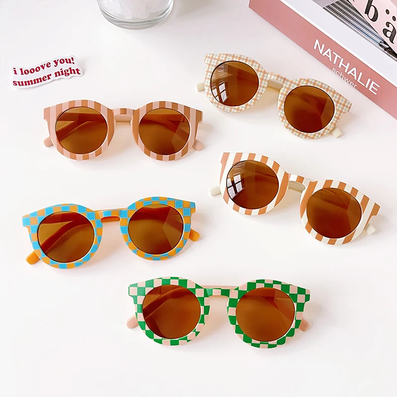 Children’s Vintage Round UV400 Sunglasses – Frosted Acrylic Sun Protection